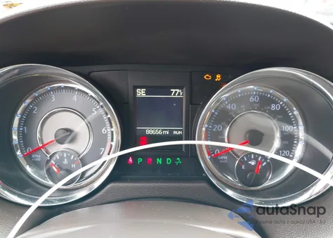 2016 Chrysler Town & Country Touring из США, поврежденный, VIN 2C4RC1BG5GR279833